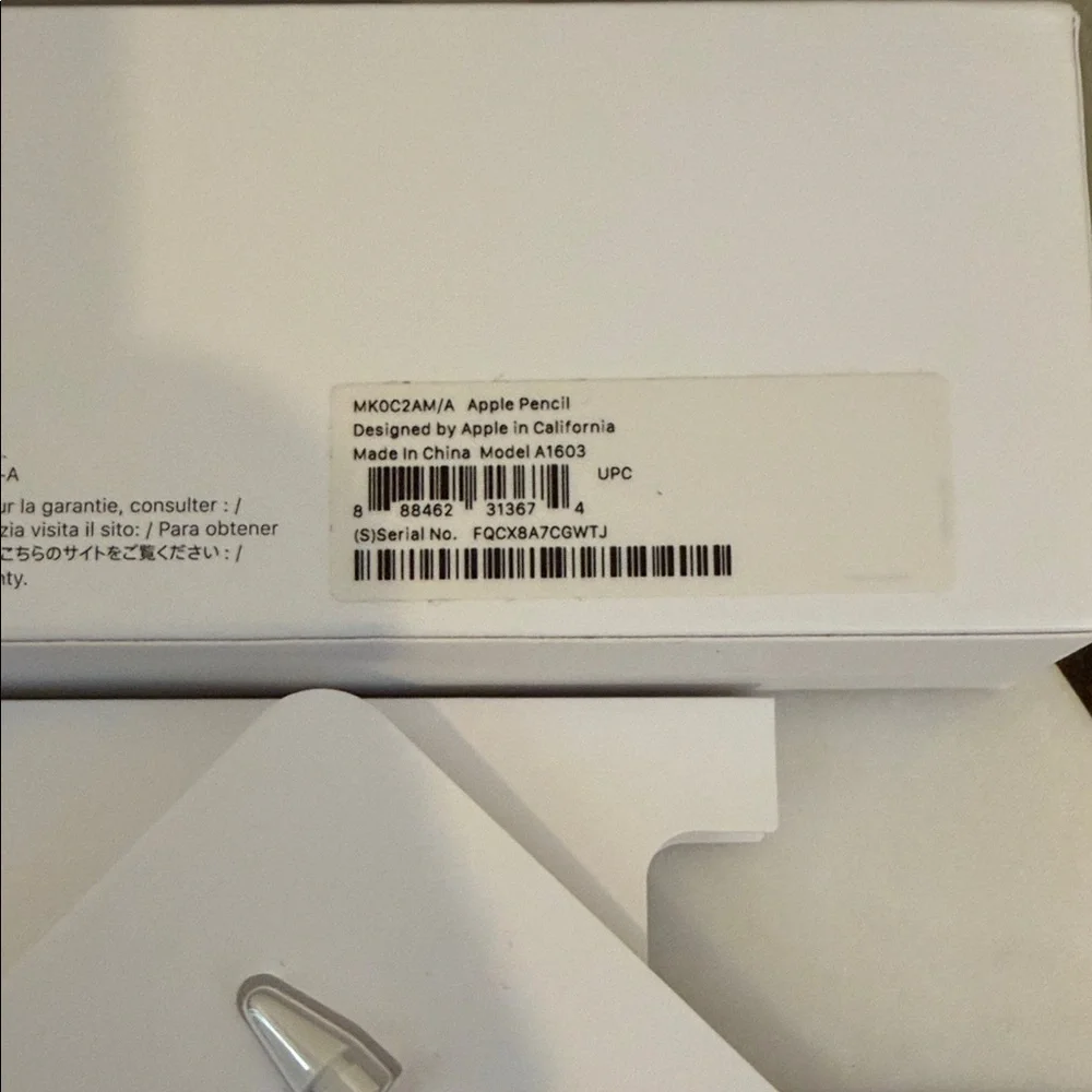 Apple Pencil in Elegant White